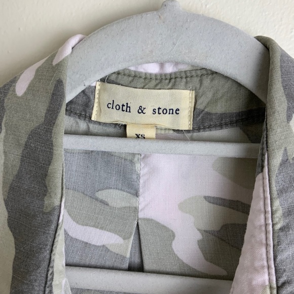 Cloth & Stone Button Down Camo Top - Picture 3 of 6